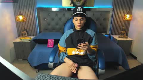 Sam online show from February 17, 3:40 pm