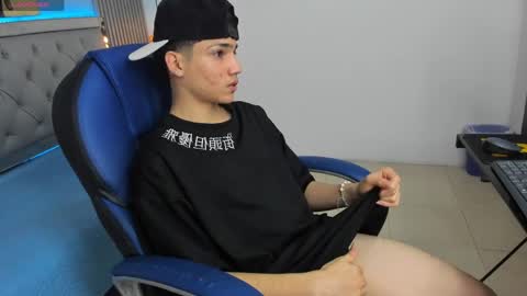 Sam online show from April 9, 1:05 pm