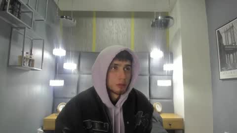 Snapshot of samevans_ chatting on December 24, 3:05 pm Sam online show from December 24, 3:05 pm