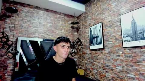 Snapshot of samevans_ chatting on January 5, 1:36 pm Sam online show from January 5, 1:36 pm