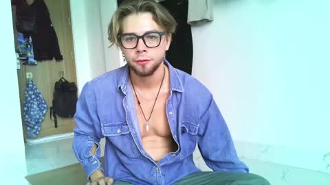 Fansly -       Top4fans   online show from April 18, 2:48 am