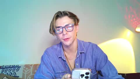 Snapshot of samgorgeous chatting on May 11, 2:45 pm Fansly - Top4fans online show from May 11, 2:45 pm