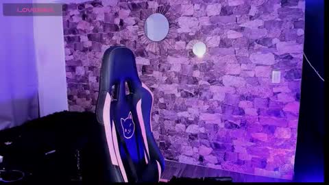 samiacooper25 online show from March 13, 8:32 am