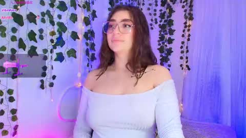 samii evans  online show from September 10, 4:01 am