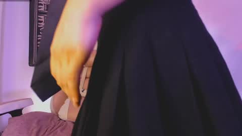 Sam    online show from December 7, 12:08 am