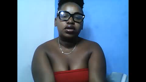 Snapshot of samirah_69 chatting on May 8, 10:53 am samirah_69 online show from May 8, 10:53 am