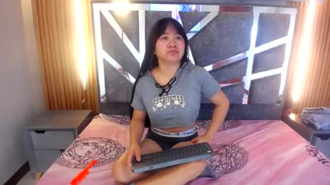 samirapalaciosfon online show from June 17, 1:56 pm