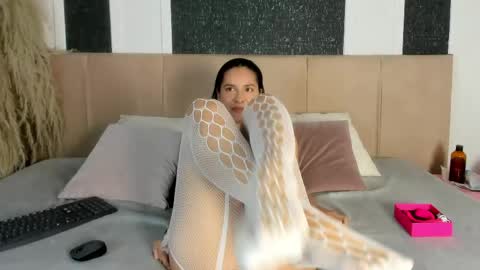 Snapshot of sammaraa_sun chatting on May 28, 7:44 pm sammaraa_sun online show from May 28, 7:44 pm