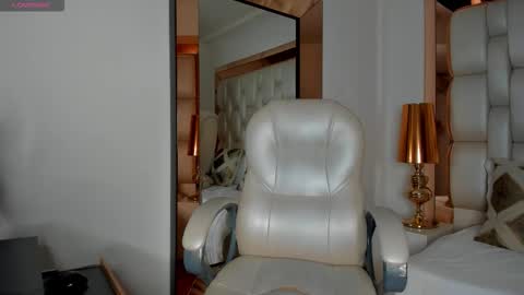 Snapshot of sammy_rios chatting on March 24, 6:13 pm Sammy online show from March 24, 6:13 pm