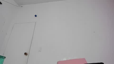 Snapshot of sammy_sm_ chatting on December 22, 6:39 am Sammy online show from December 22, 6:39 am