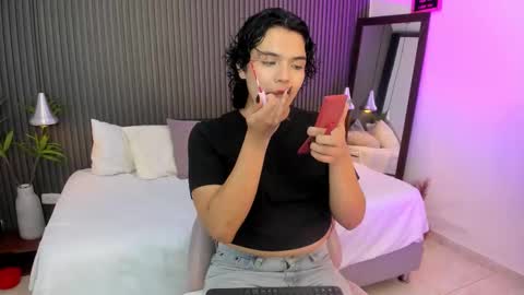 Axel online show from February 20, 6:26 am