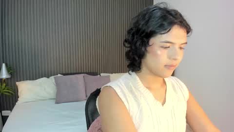 Snapshot of sammybrunette1 chatting on March 30, 3:07 am Axel online show from March 30, 3:07 am
