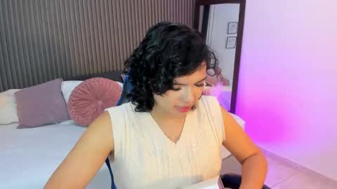 Snapshot of sammybrunette1 chatting on May 26, 1:34 am Axel online show from May 26, 1:34 am
