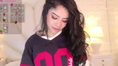Snapshot of sammyjhuls chatting on June 15, 11:45 am samanta online show from June 15, 11:45 am