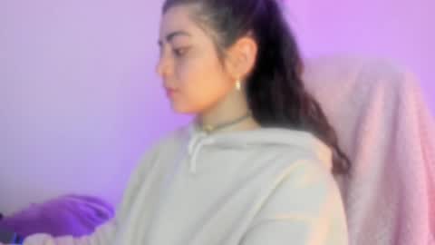 Snapshot of sammysammy_ chatting on April 6, 4:32 am online show from April 6, 4:32 am