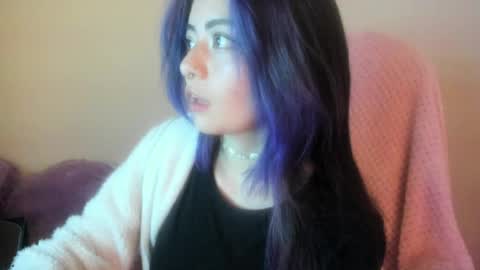 Snapshot of sammysammy_ chatting on April 13, 3:01 am online show from April 13, 3:01 am