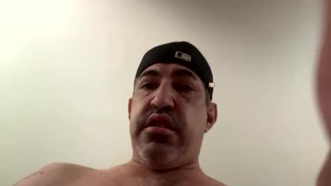 Snapshot of sammysausage2 chatting on May 4, 6:59 pm sammysausage2 online show from May 4, 6:59 pm