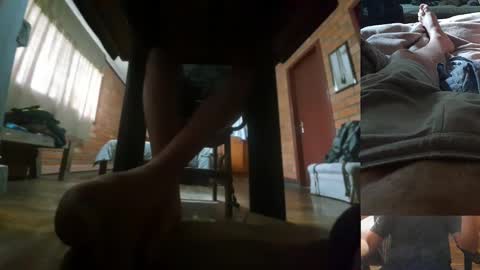 Snapshot of samsfeett chatting on November 13, 6:29 pm Sam online show from November 13, 6:29 pm