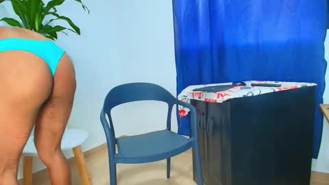 Snapshot of samt_0206 chatting on April 19, 12:00 am samt online show from April 19, 12:00 am