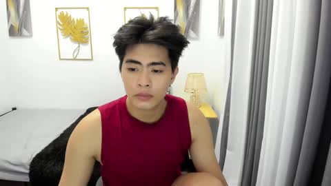 Snapshot of samuelangelo chatting on March 12, 11:31 am Sam online show from March 12, 11:31 am