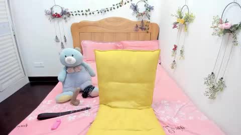 SamuelMorenor online show from May 24, 1:49 pm