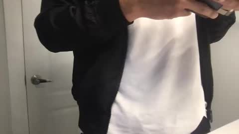 Snapshot of samwise2418 chatting on September 15, 12:43 am Sam W dick strip tease online show from September 15, 12:43 am