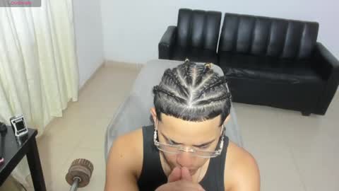 samxx_muscle online show from May 24, 1:16 pm