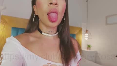 Snapshot of samy_ross_ chatting on March 2, 9:10 pm Find me at when im offline here. online show from March 2, 9:10 pm