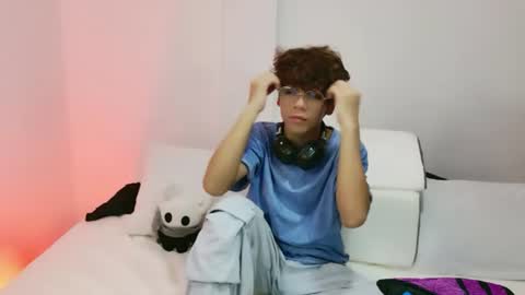 Sammy online show from July 20, 2:59 am