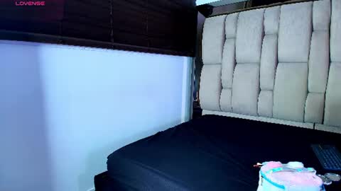 Snapshot of samygreyy_ chatting on July 3, 8:59 pm SAMY GREY... online show from July 3, 8:59 pm