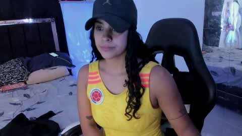 Snapshot of samykiss chatting on July 8, 1:59 pm SamyHolbrook online show from July 8, 1:59 pm