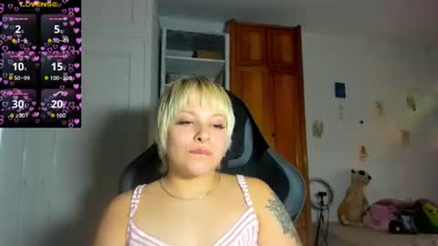 Snapshot of samymoon3 chatting on July 11, 1:58 pm Samymoon online show from July 11, 1:58 pm