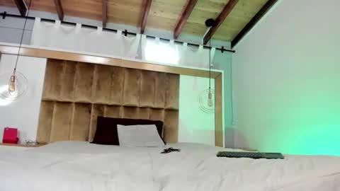 samysharky online show from November 15, 4:36 pm