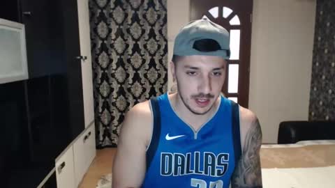 Snapshot of sanchezerik4 chatting on December 5, 8:11 am Sanchez Erik online show from December 5, 8:11 am