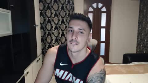 Snapshot of sanchezerik4 chatting on December 6, 8:48 am Sanchez Erik online show from December 6, 8:48 am