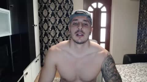 Snapshot of sanchezerik4 chatting on December 16, 12:06 pm Sanchez Erik online show from December 16, 12:06 pm