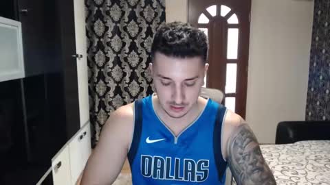 Snapshot of sanchezerik4 chatting on December 20, 9:21 am Sanchez Erik online show from December 20, 9:21 am