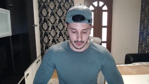 Snapshot of sanchezerik4 chatting on January 14, 1:28 pm Sanchez Erik online show from January 14, 1:28 pm