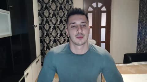 Snapshot of sanchezerik4 chatting on January 15, 2:35 pm Sanchez Erik online show from January 15, 2:35 pm