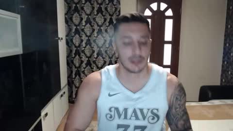 Snapshot of sanchezerik4 chatting on February 5, 11:55 am Sanchez Erik online show from February 5, 11:55 am