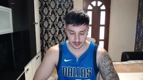 Snapshot of sanchezerik4 chatting on February 6, 10:48 am Sanchez Erik online show from February 6, 10:48 am
