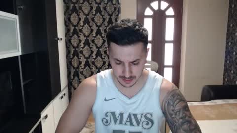 Snapshot of sanchezerik4 chatting on February 7, 12:28 pm Sanchez Erik online show from February 7, 12:28 pm