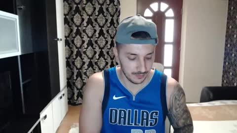 Snapshot of sanchezerik4 chatting on February 9, 12:41 pm Sanchez Erik online show from February 9, 12:41 pm