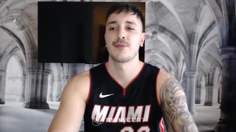 Snapshot of sanchezerik4 chatting on February 15, 6:33 am Sanchez Erik online show from February 15, 6:33 am