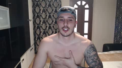 Snapshot of sanchezerik4 chatting on March 4, 2:42 pm Sanchez Erik online show from March 4, 2:42 pm