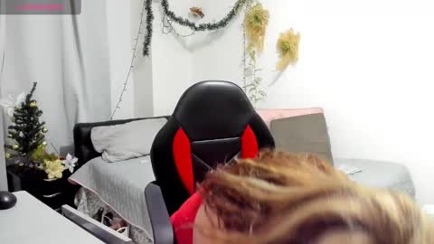 Snapshot of sanddi_milff chatting on December 31, 2:47 pm Sanddi online show from December 31, 2:47 pm