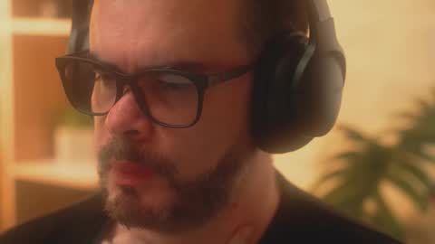 Sanders online show from January 18, 5:33 am