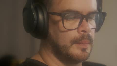 Sanders online show from March 31, 6:36 am