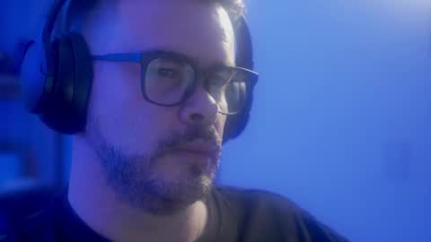 Sanders online show from April 9, 6:30 am