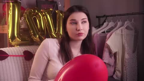 Snapshot of sandili chatting on February 16, 1:35 am Isabel but you can call me Bella online show from February 16, 1:35 am